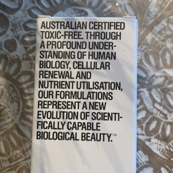 Grown Alchemist Body Cream - Picture 6 of 6
